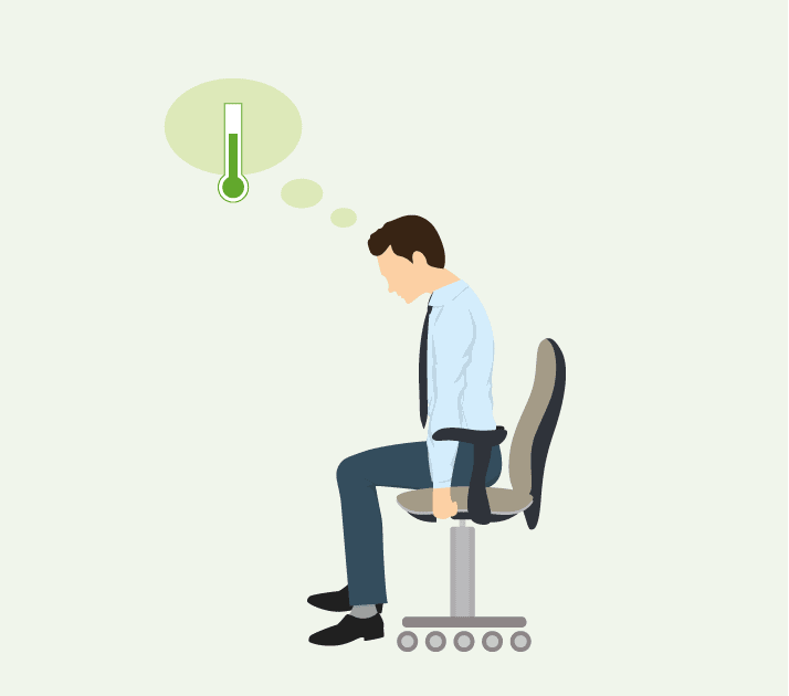 Ein Mann sitzt mit leicht gesenktem Kopf aufrecht auf einem Bürostuhl. Die Hände hängen neben der Sitzfläche herab, sodass die Arme schnurgerade herabhängen. Eine grüne Gedankenblase mit einem Thermometer befindet sich neben seinem Kopf.
